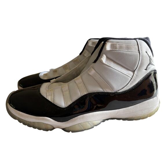 Nike Jordan 11 Retro High Concord White Black Leather (378037-100) SIZE 13 - Picture 1 of 9